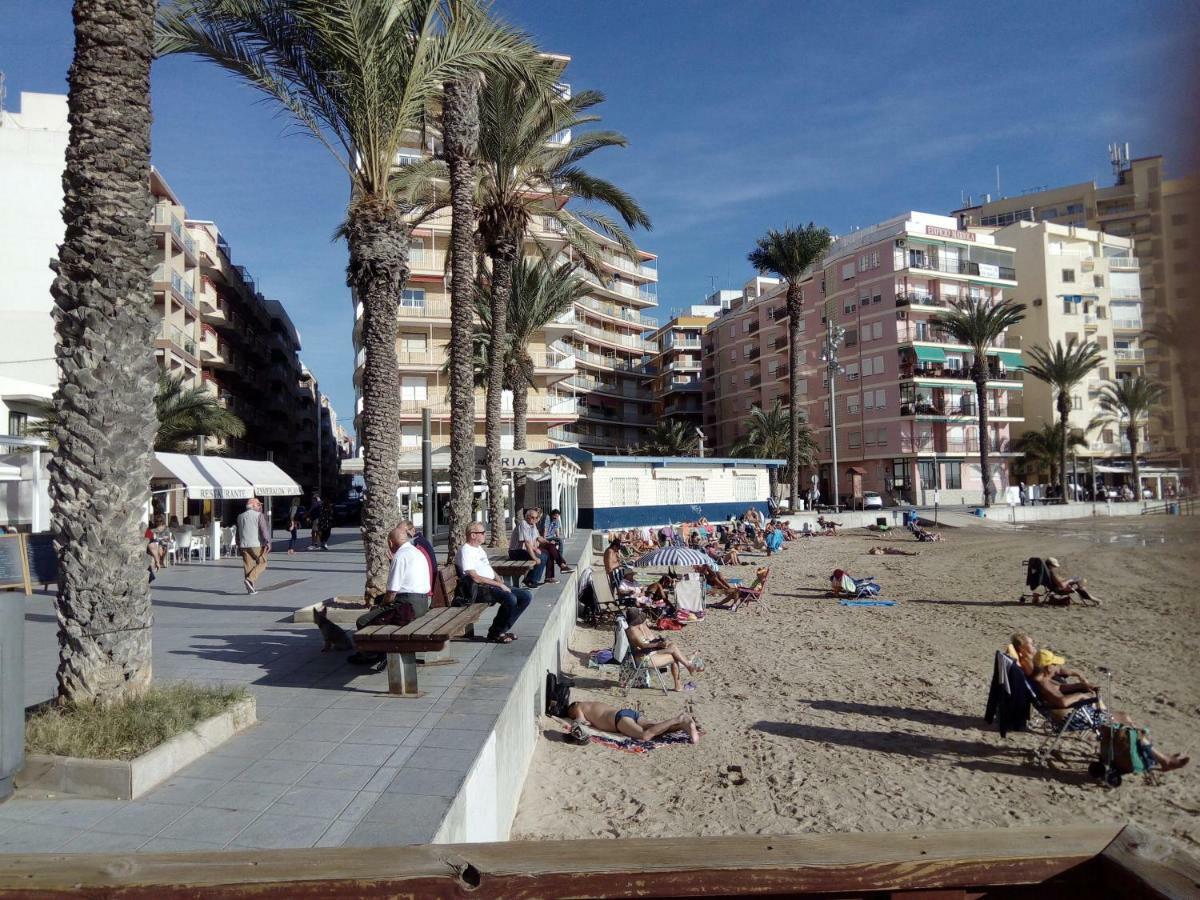 Apartment Only 250M From The Beach Los Locos Torrevieja Exterior photo